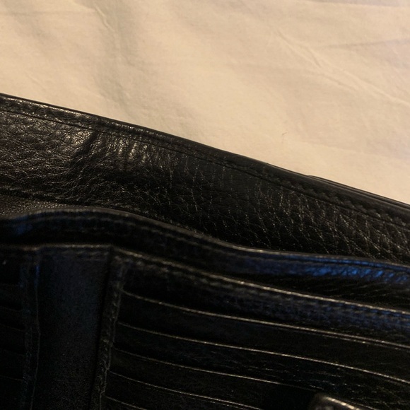 Authentic Gucci Leather Wallet - Picture 14 of 14